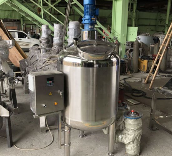 chemical mixing tank